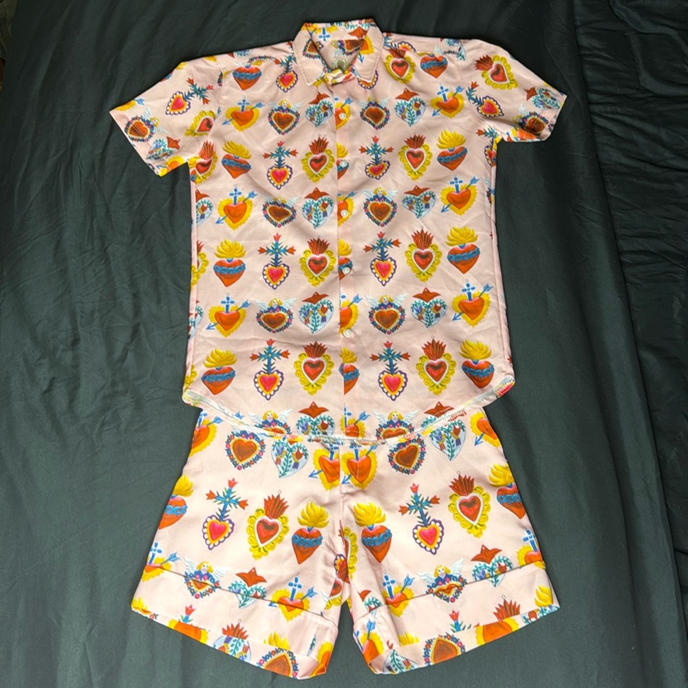 Necio is a Mexican hybrid tailoring brand that makes its own prints.